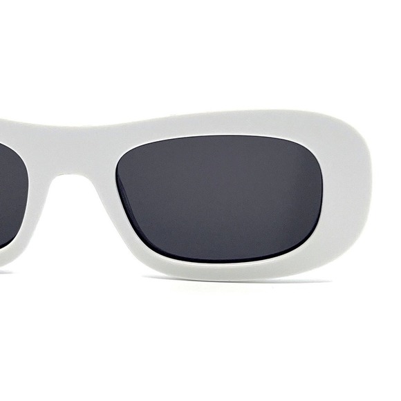 NEW!!! SALVATORE FERRAGAMO Sunglasses SF1046S 101 Authentic - Picture 5 of 12